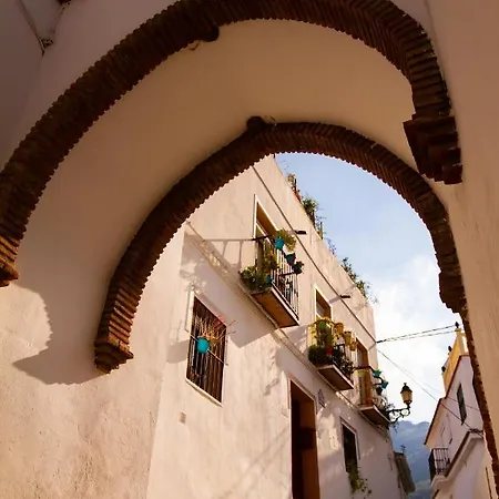 Rooftop Terrace & Panoramic Mountain View's Casa de Férias